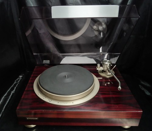 Pioneer record player - pl-70,